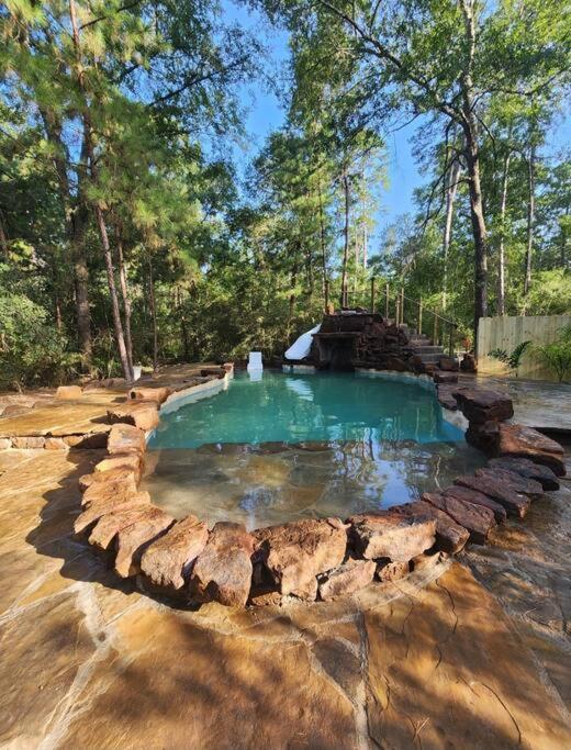 Waterfront Houston Hide Out In A Magical Forest Waller ภายนอก รูปภาพ